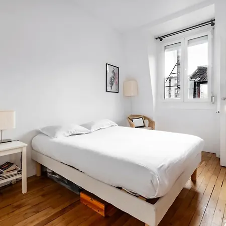 Veeve - Montparnasse Rise Paris